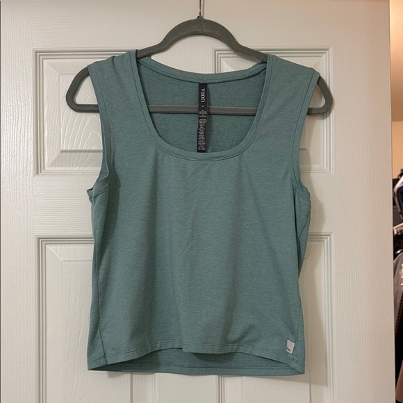 Vuori halo essential Tank Top - Picture 1 of 4